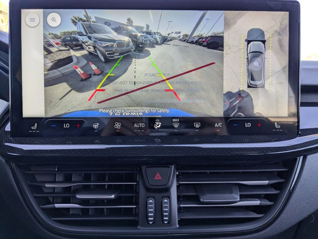 2025 Ford Escape Hybrid ST-Line Select photo 17