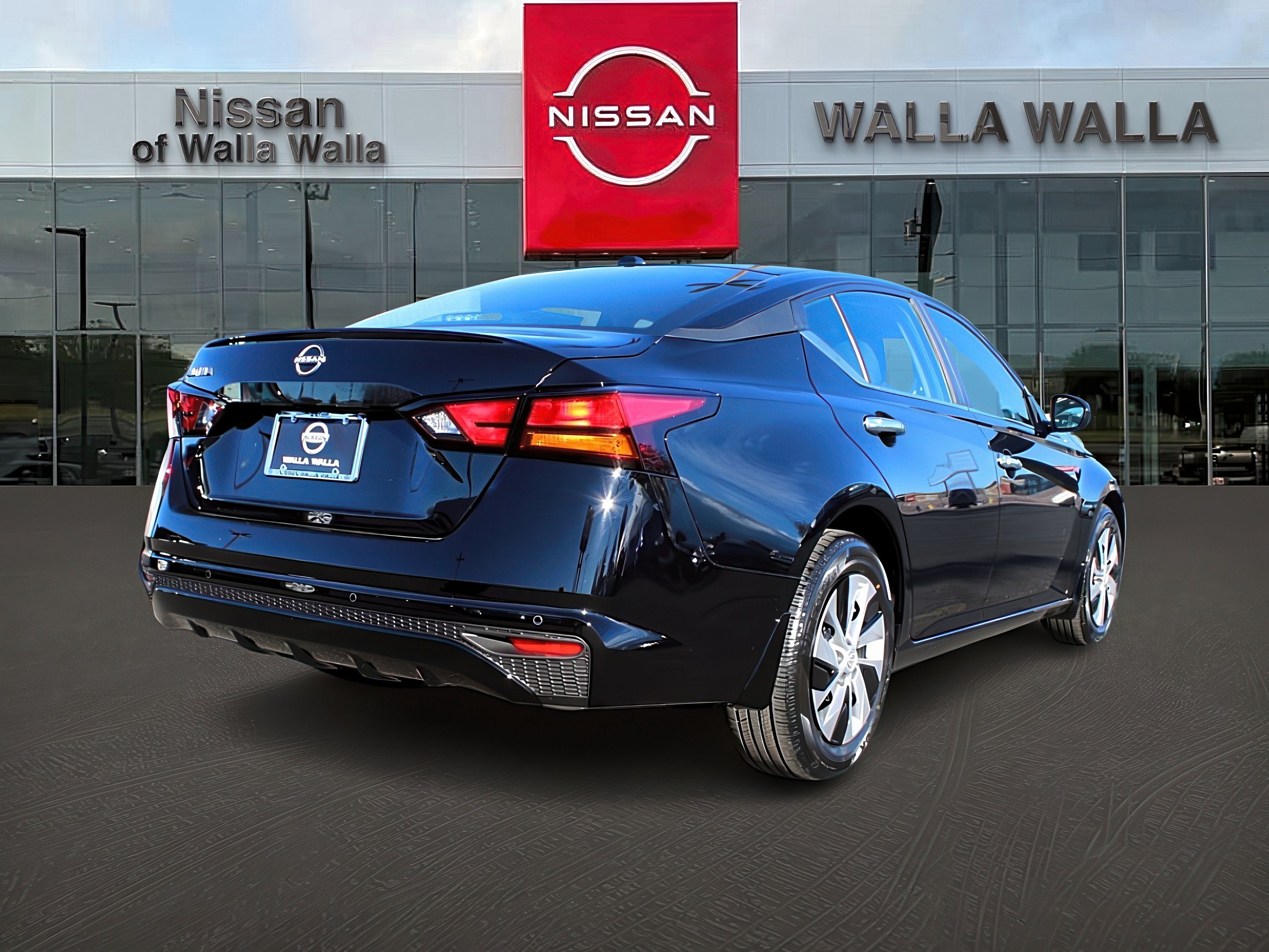2025 Nissan Altima S photo 5