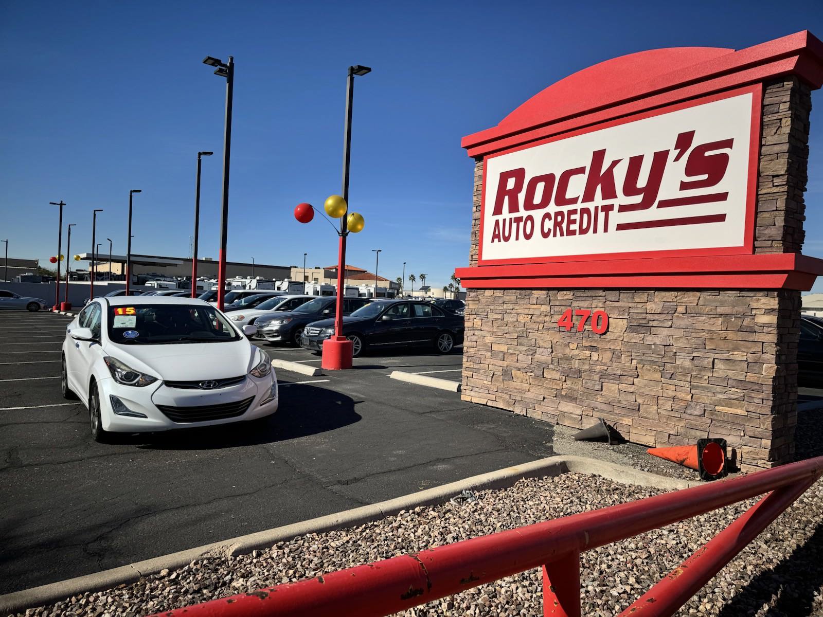 PreOwned 2015 Hyundai Elantra Limited 4dr Car in Phoenix 16283A