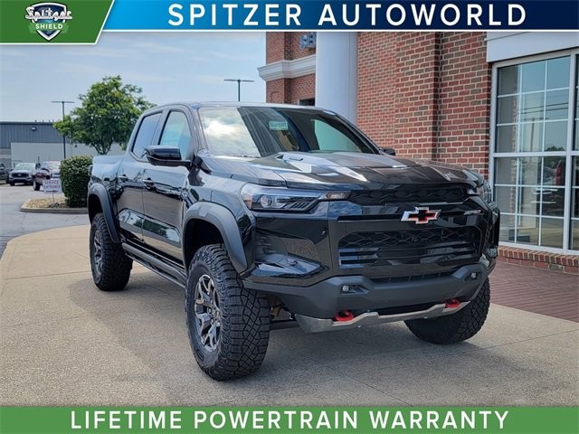 New 2025 Chevrolet Colorado ZR2 Crew Cab in Northfield