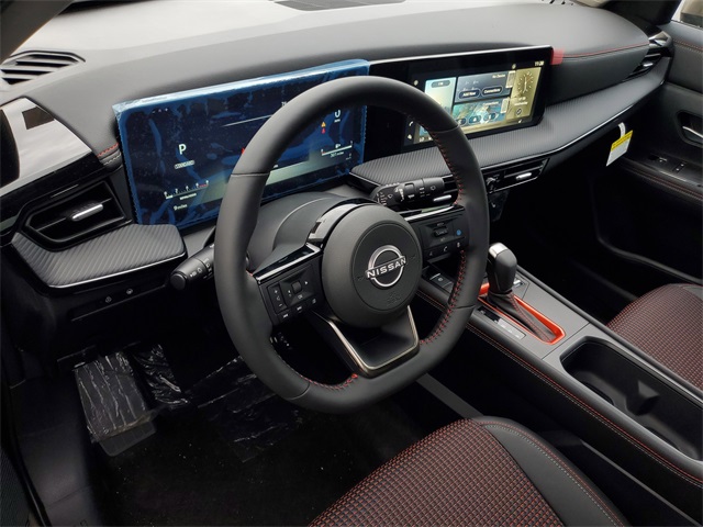 2025 Nissan Kicks SR photo 10