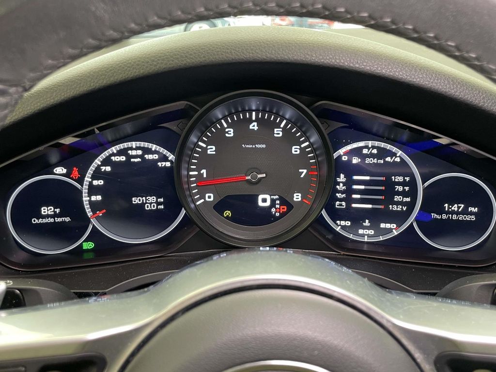 2020 Porsche Cayenne Base photo 42