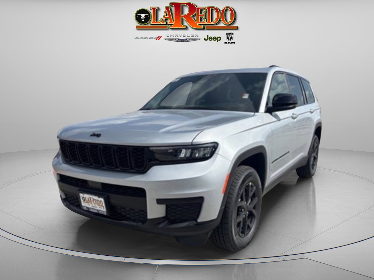 2025 Jeep Grand Cherokee Altitude photo 3