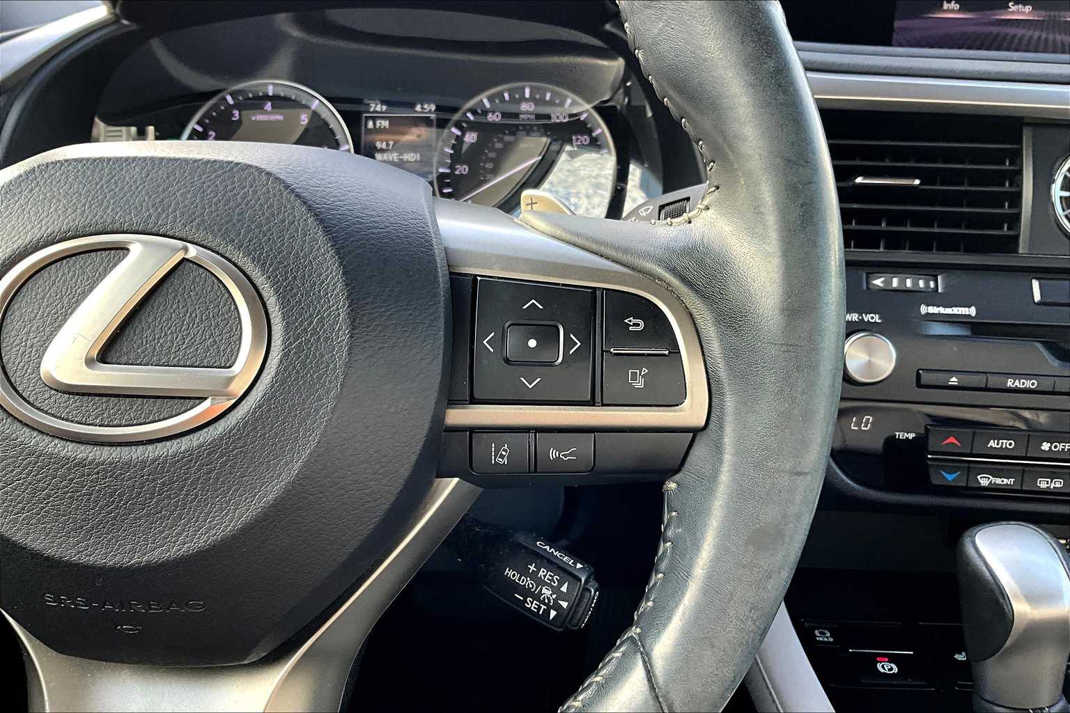 2022 Lexus RX photo 23
