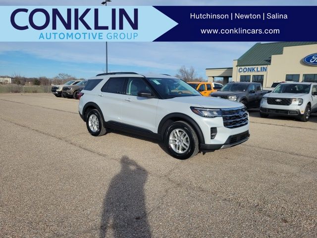 2026 Ford Explorer Active's photo