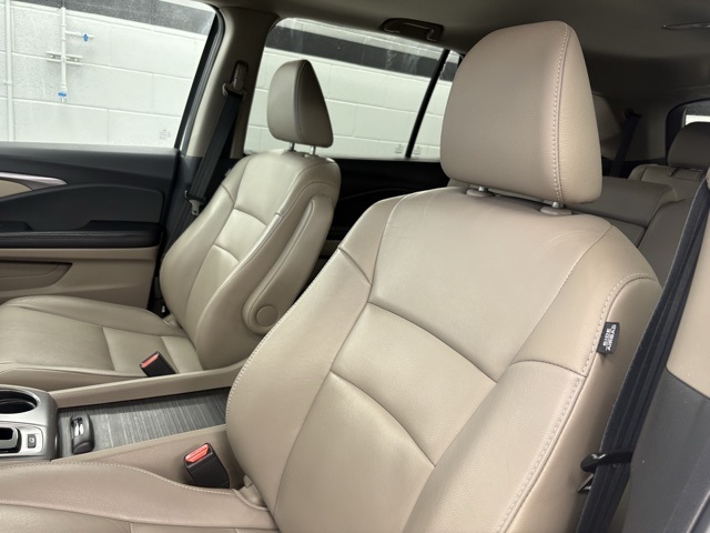 2016 Honda Pilot EX-L photo 7