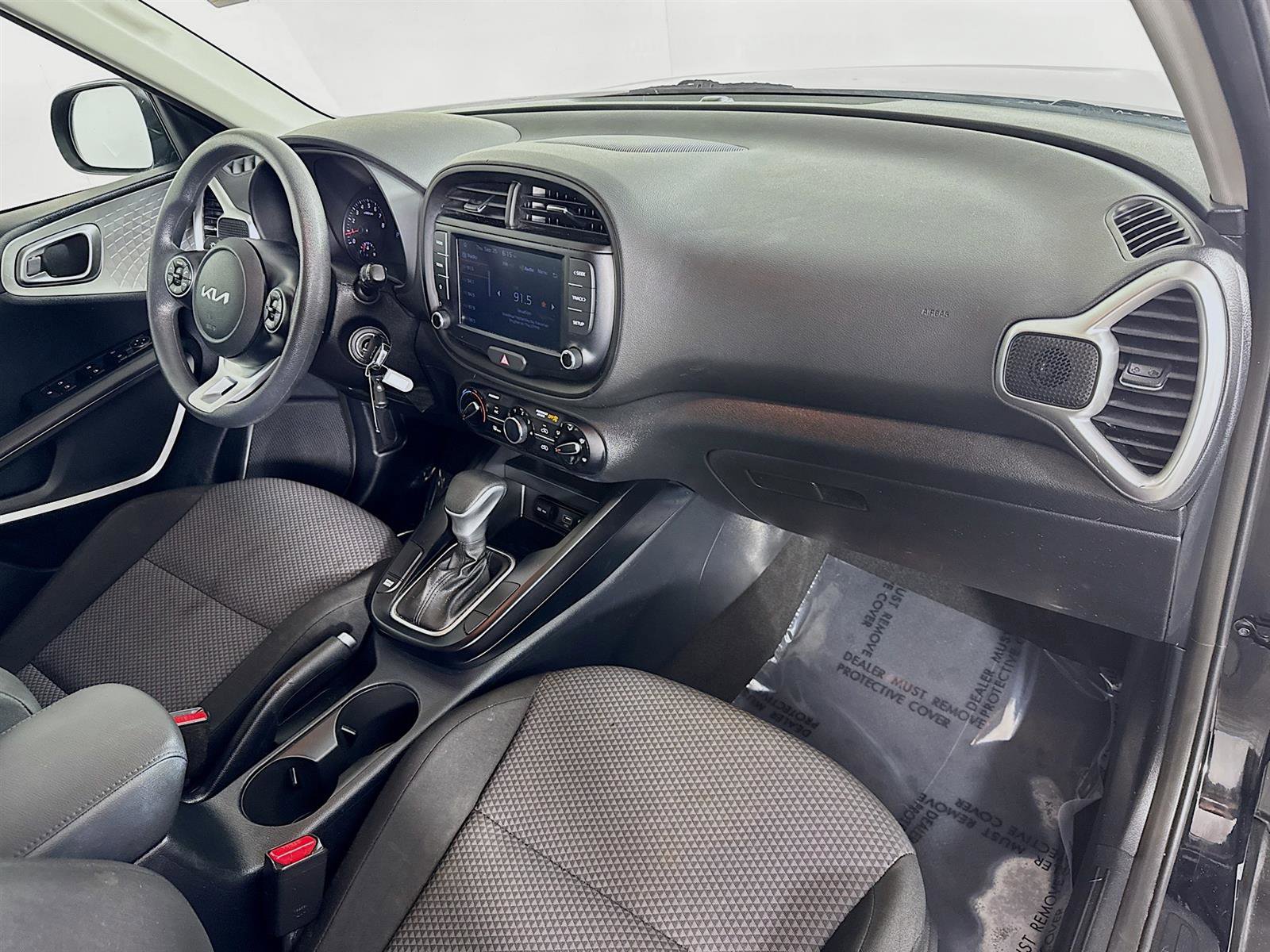2022 Kia Soul LX photo 22