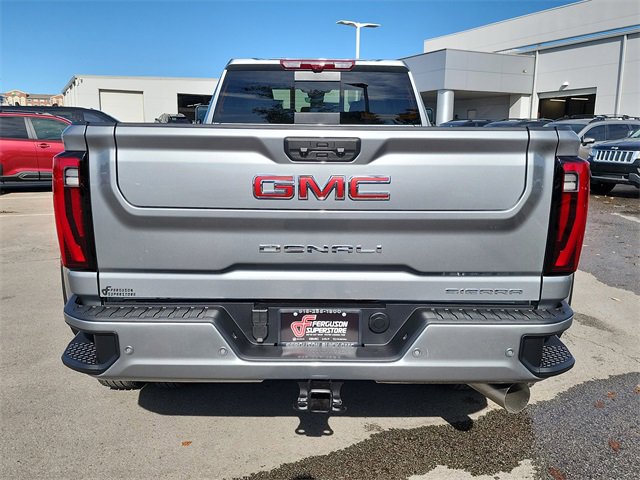 2026 Gmc Sierra 3500 HD Denali photo 3