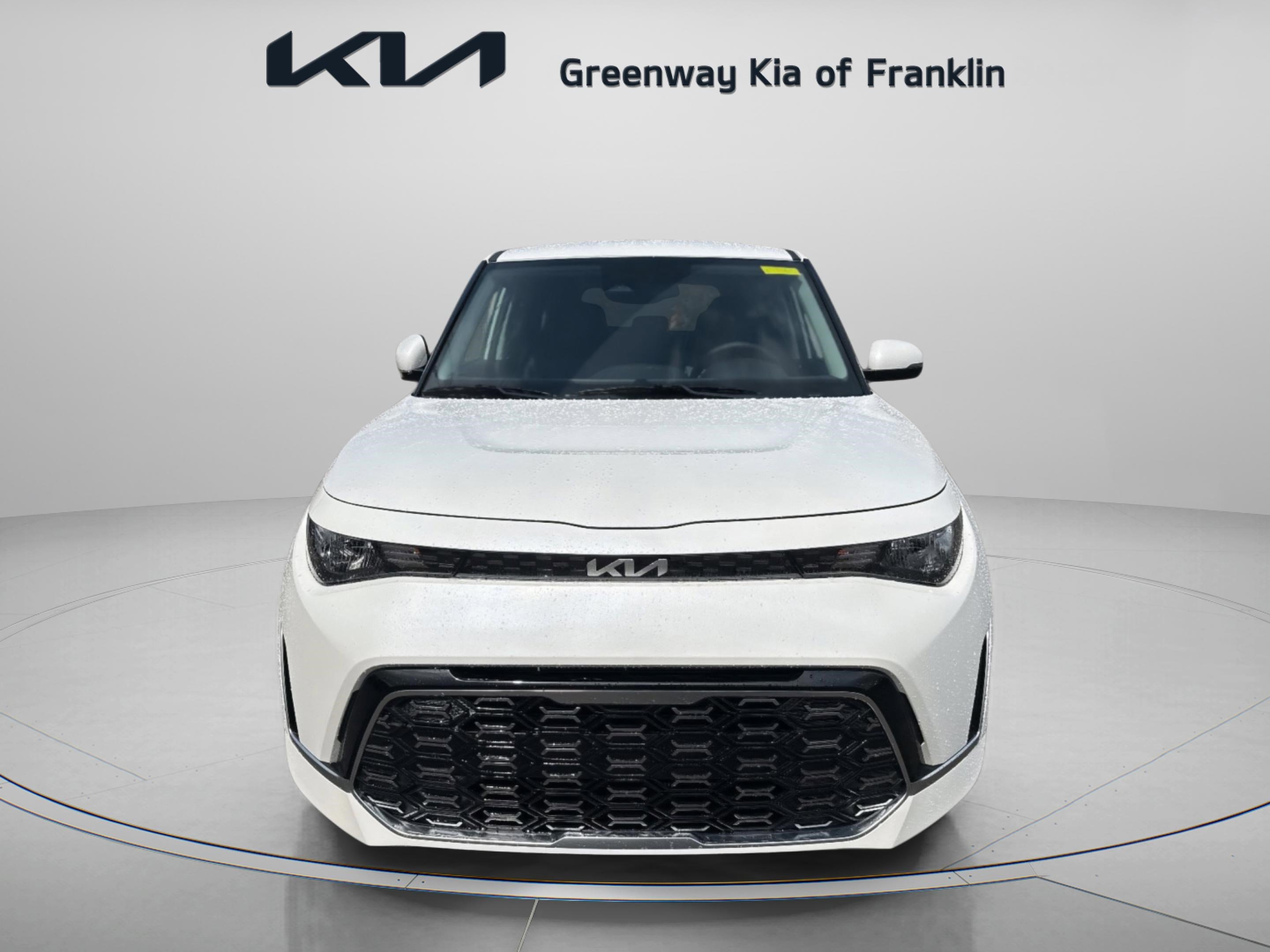 2025 Kia Soul GT-Line photo 2