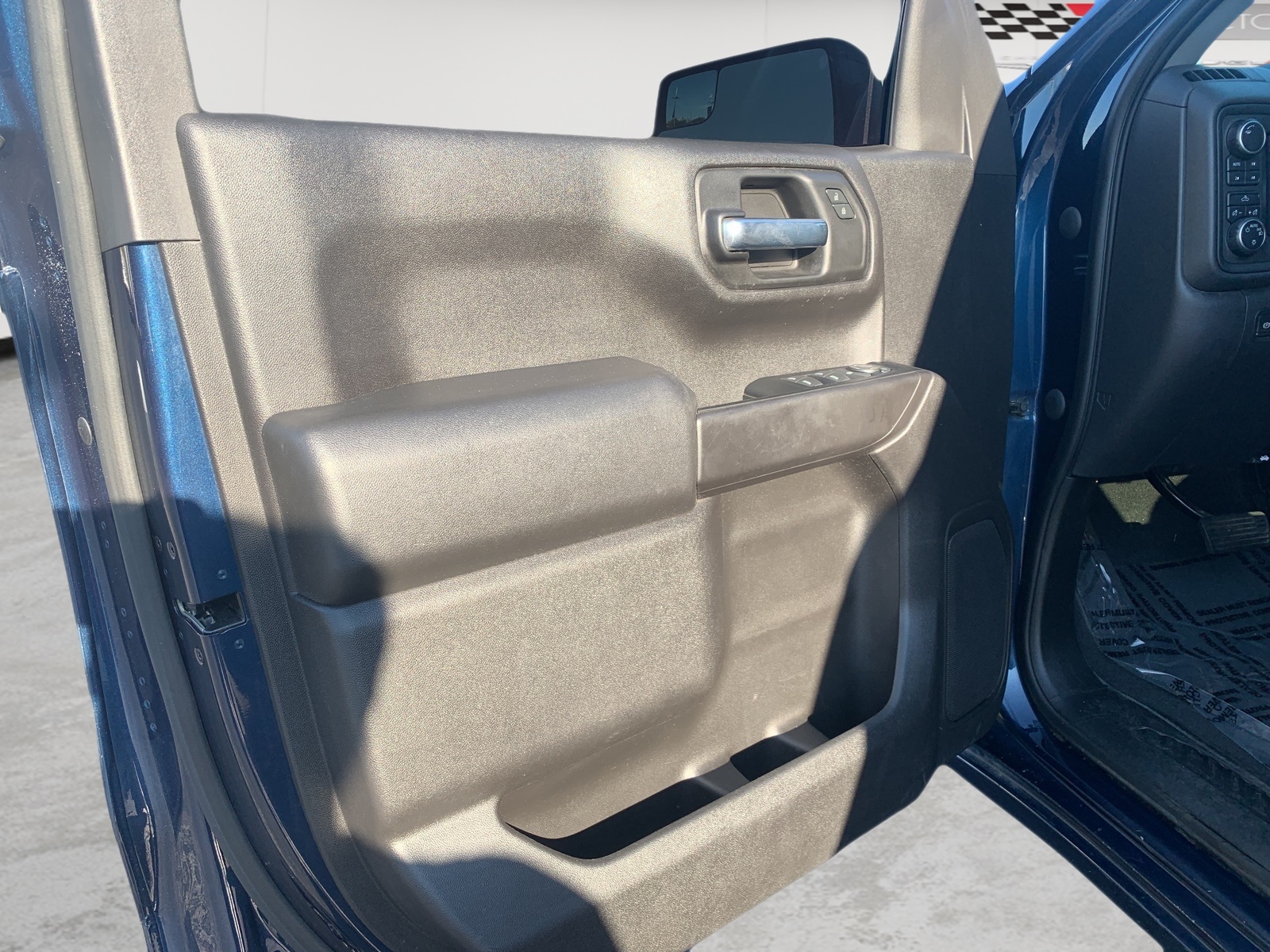 2022 Chevrolet Silverado 1500 Custom Trail Boss photo 10