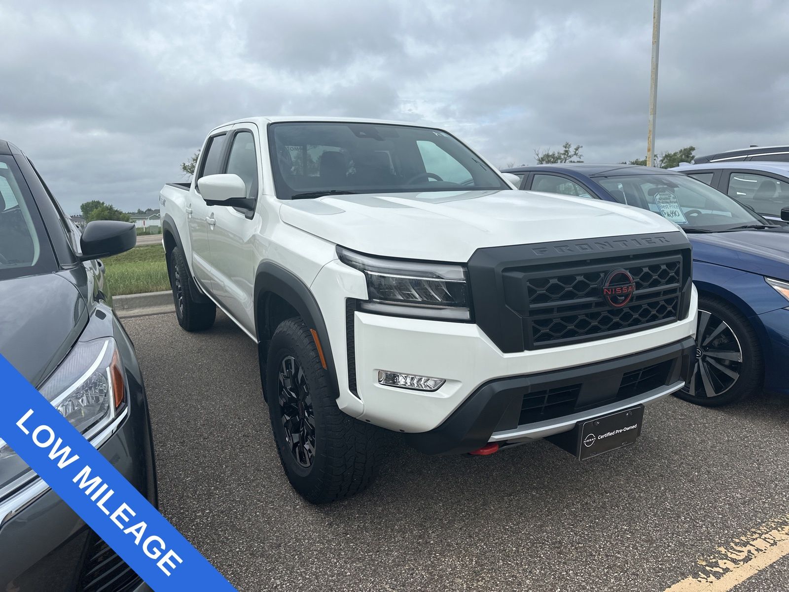 2024 Nissan Frontier PRO-4X photo 3