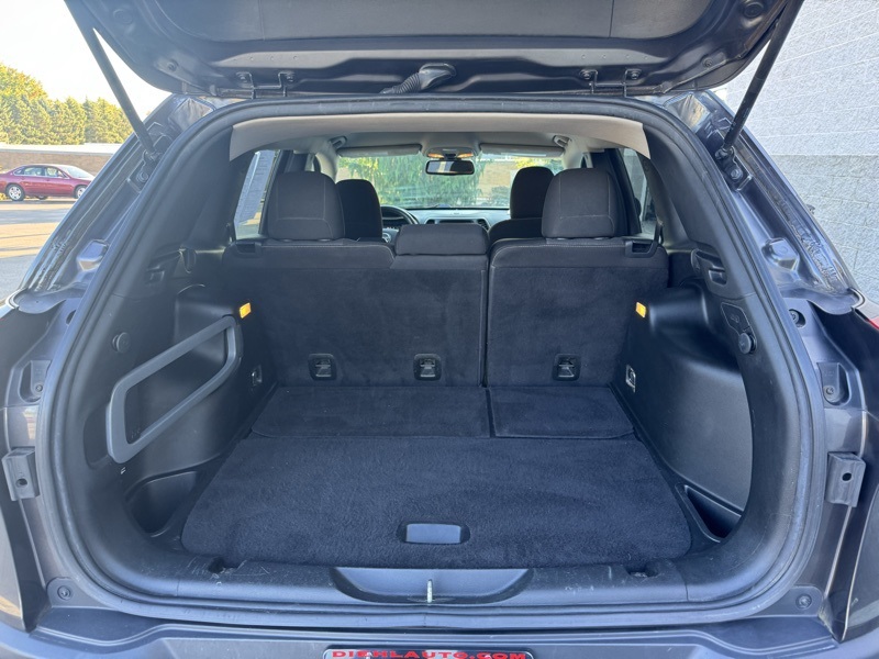 2017 Jeep Cherokee Latitude photo 38