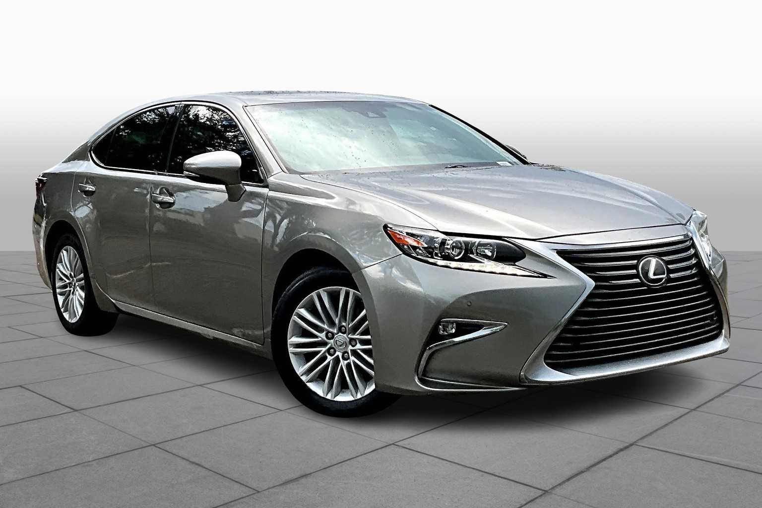 2017 Lexus ES 350 photo 2