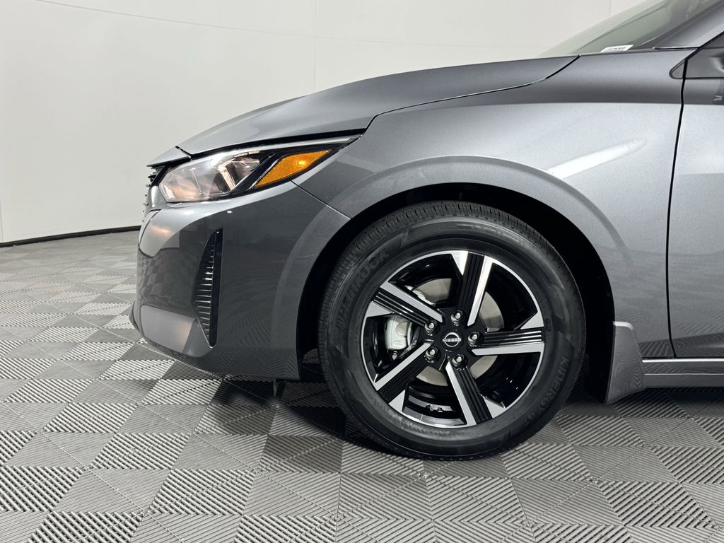 2025 Nissan Sentra SV photo 10