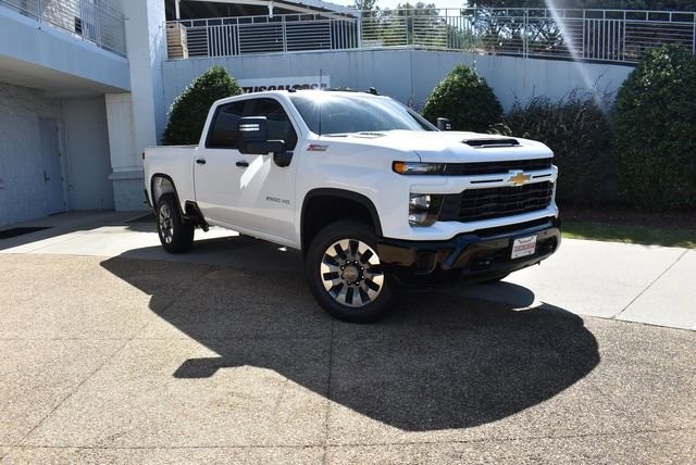 2026 Chevrolet Silverado 2500HD Custom's photo