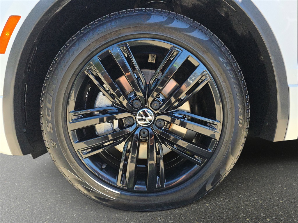 2022 Volkswagen Tiguan SE R-Line Black photo 31