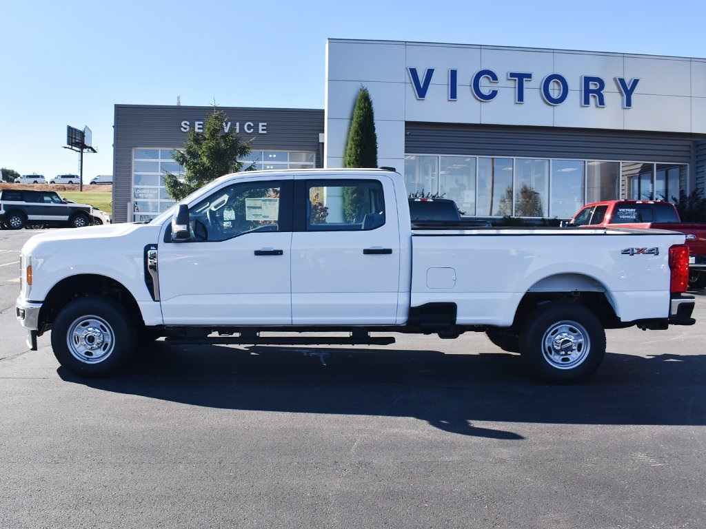2026 Ford F-250 XL photo 2