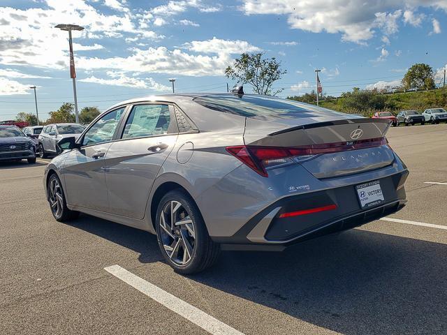 2025 Hyundai Elantra SEL Sport photo 7