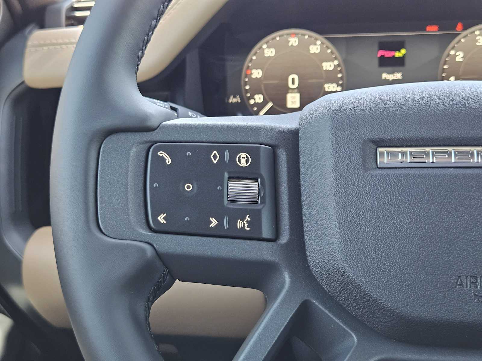 New 2025 GONDWANA STONE Land Rover X-Dynamic SE image 28