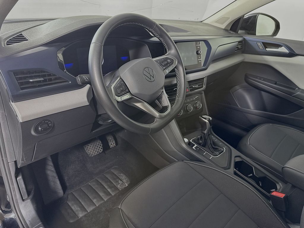 2022 Volkswagen Taos SE photo 9