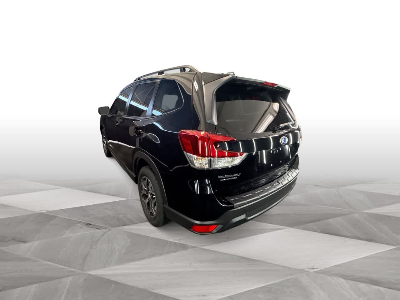 2024 Subaru Forester Premium photo 5
