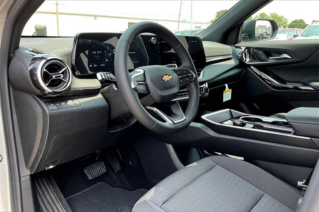 2026 Chevrolet Equinox LT photo 7