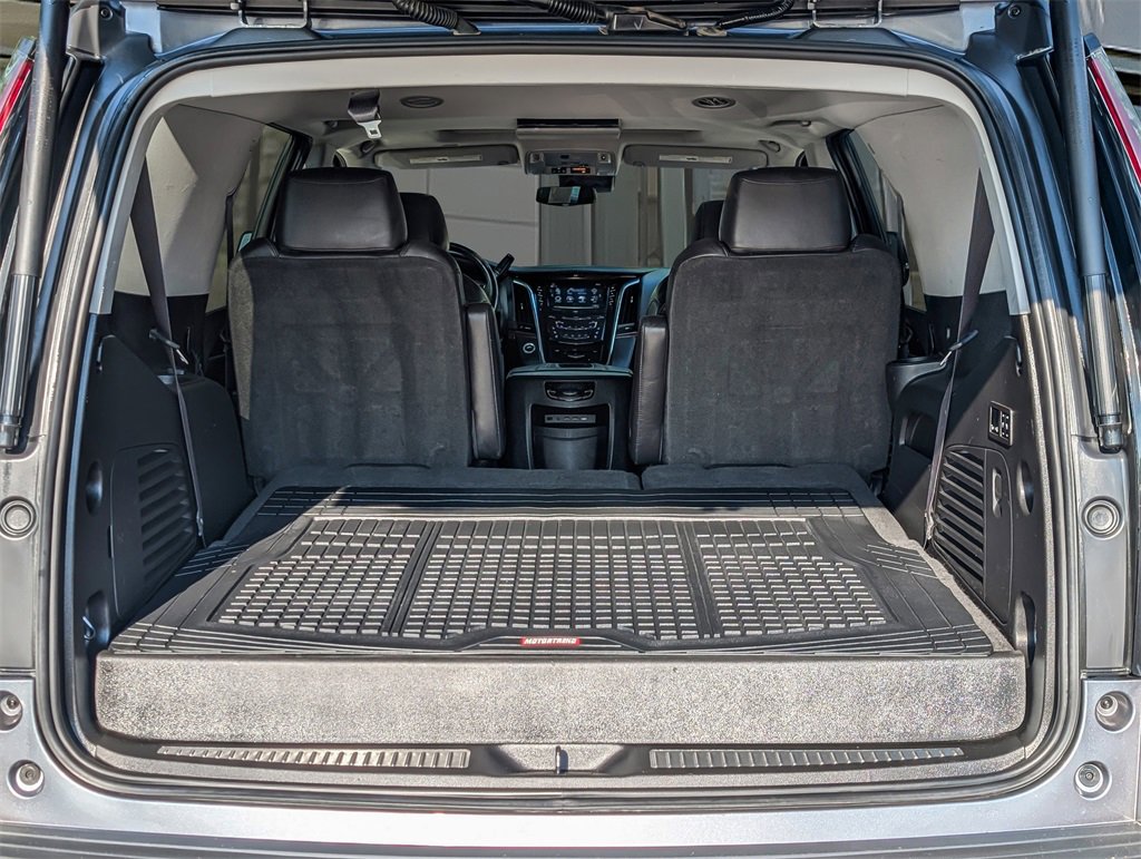 2018 Cadillac Escalade Premium Luxury photo 18