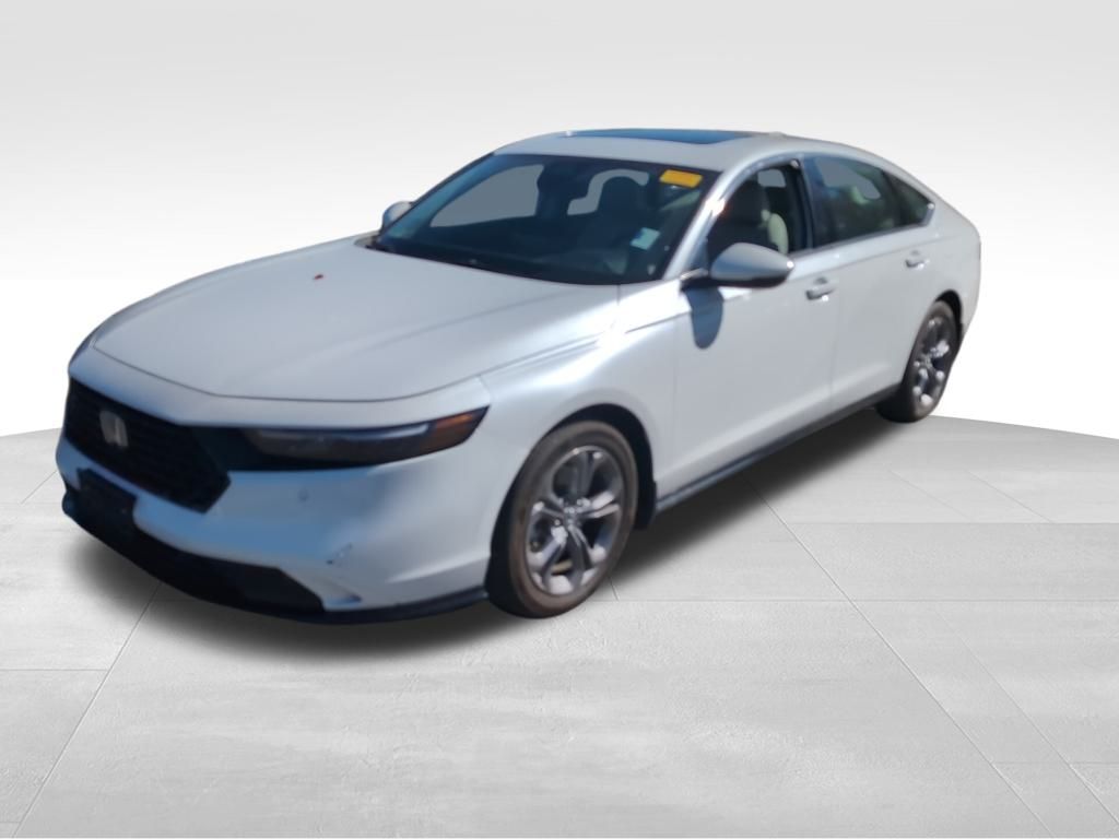 2023 Honda Accord Hybrid EX-L photo 3