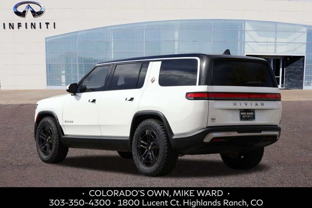 2024 Rivian R1S Adventure photo 3