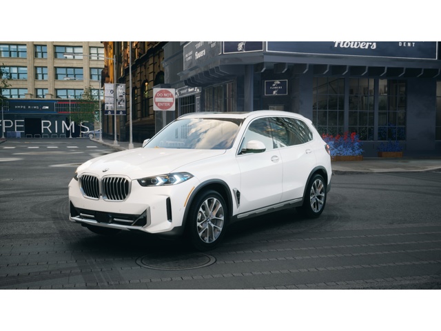 Used 2026 Mineral White Metallic BMW  image 1