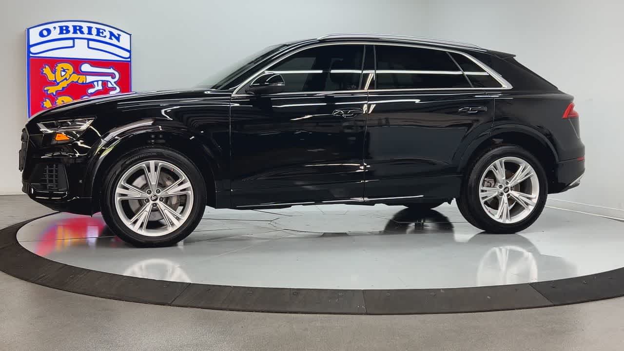 2022 Audi Q8 Premium photo 12