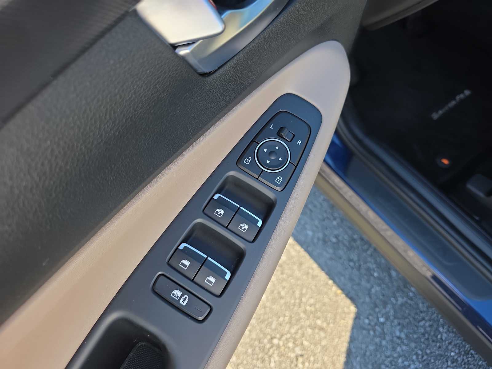 2022 Hyundai Santa Fe SEL photo 22