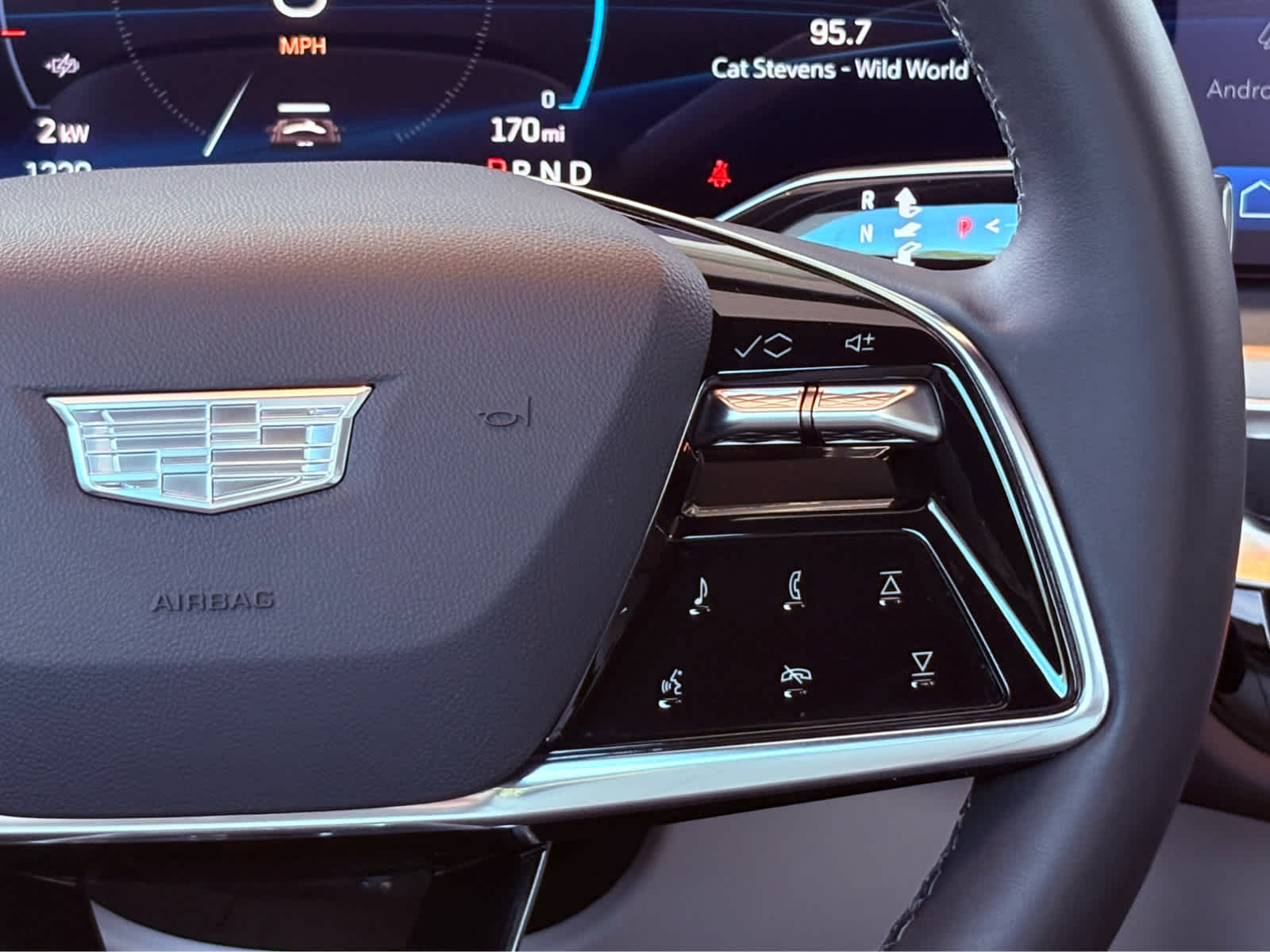 2025 Cadillac Lyriq Sport photo 21