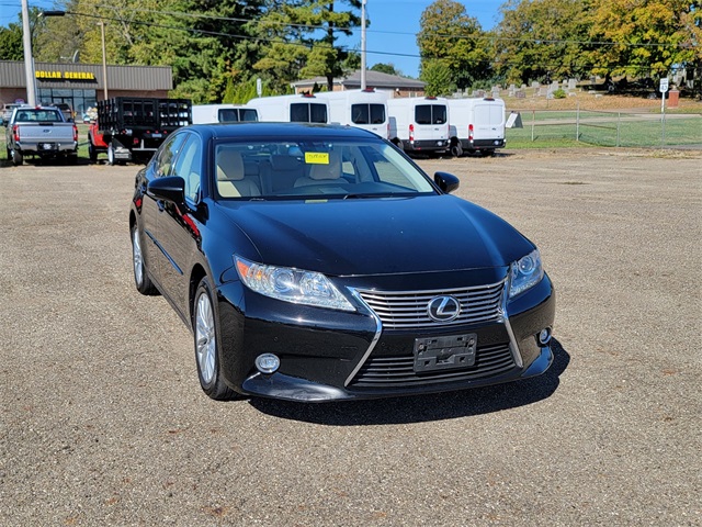 2014 Lexus ES 350 photo 2