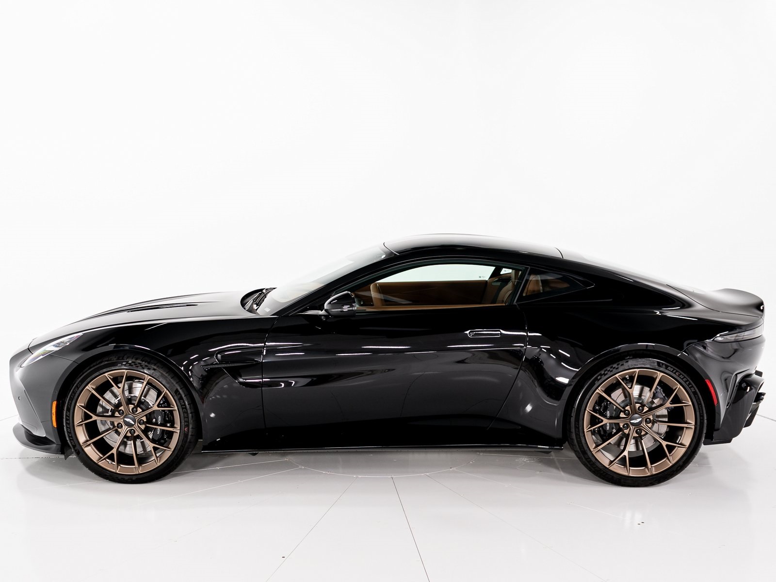 2026 Aston Martin Vantage AM6 photo 2
