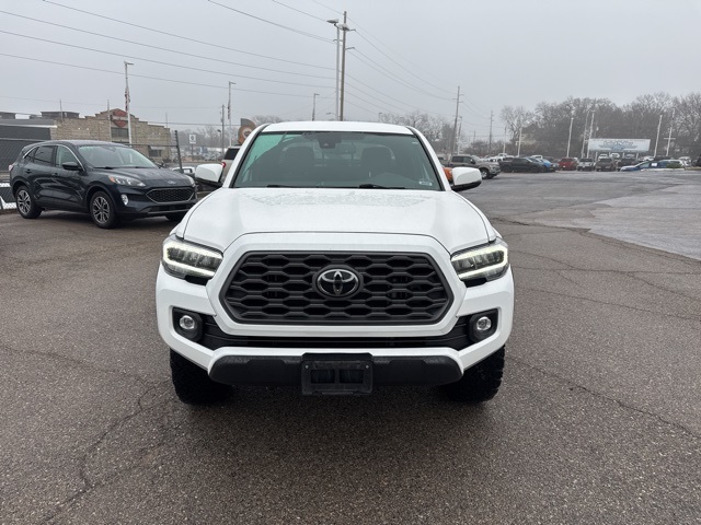 Used 2022 Toyota Tacoma TRD Off Road with VIN 3TMDZ5BN9NM122745 for sale in Kansas City