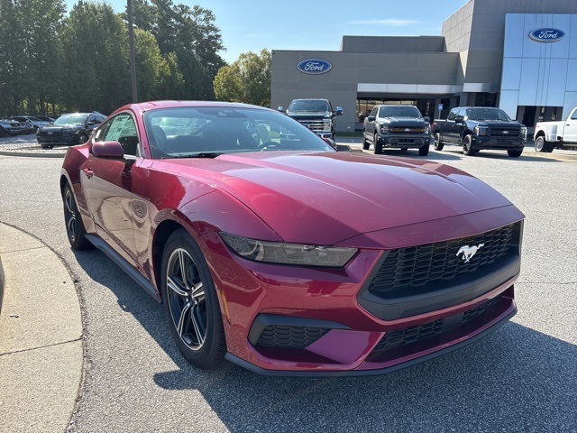 2025 Ford Mustang EcoBoost photo 2