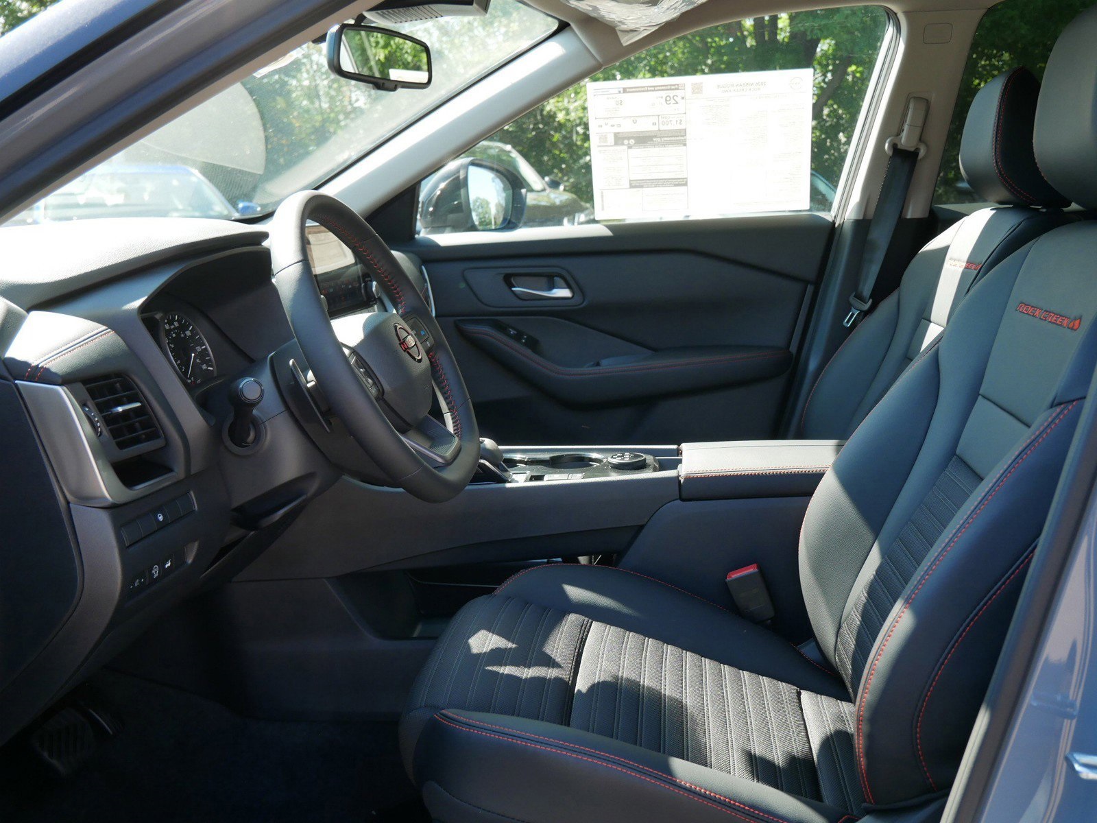 2026 Nissan Rogue AWD photo 3