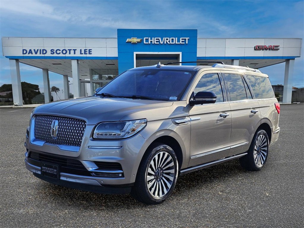 2019 Lincoln Navigator Reserve's photo