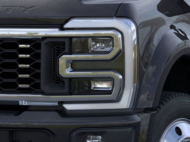 2026 Ford F-450 photo 17