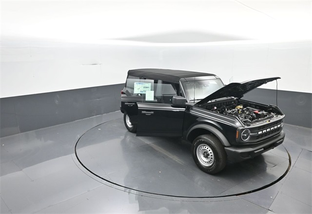 2025 Ford Bronco Base photo 34