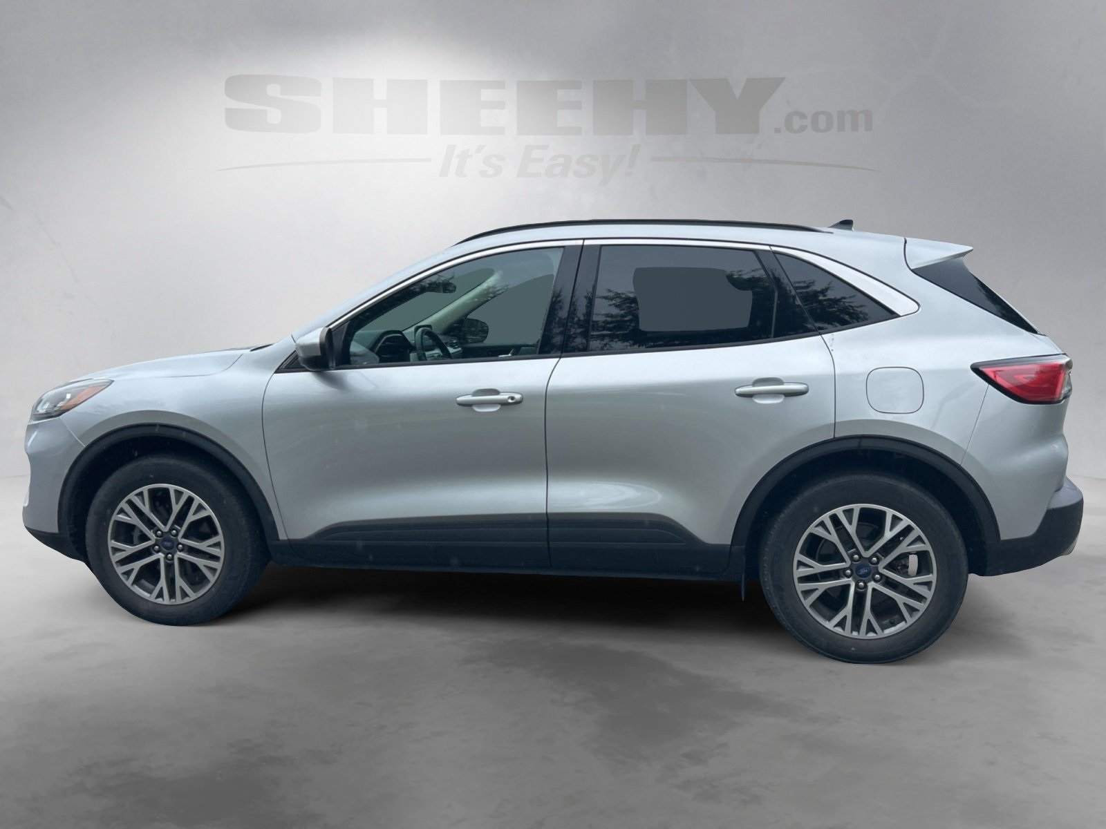 2020 Ford Escape SEL photo 13
