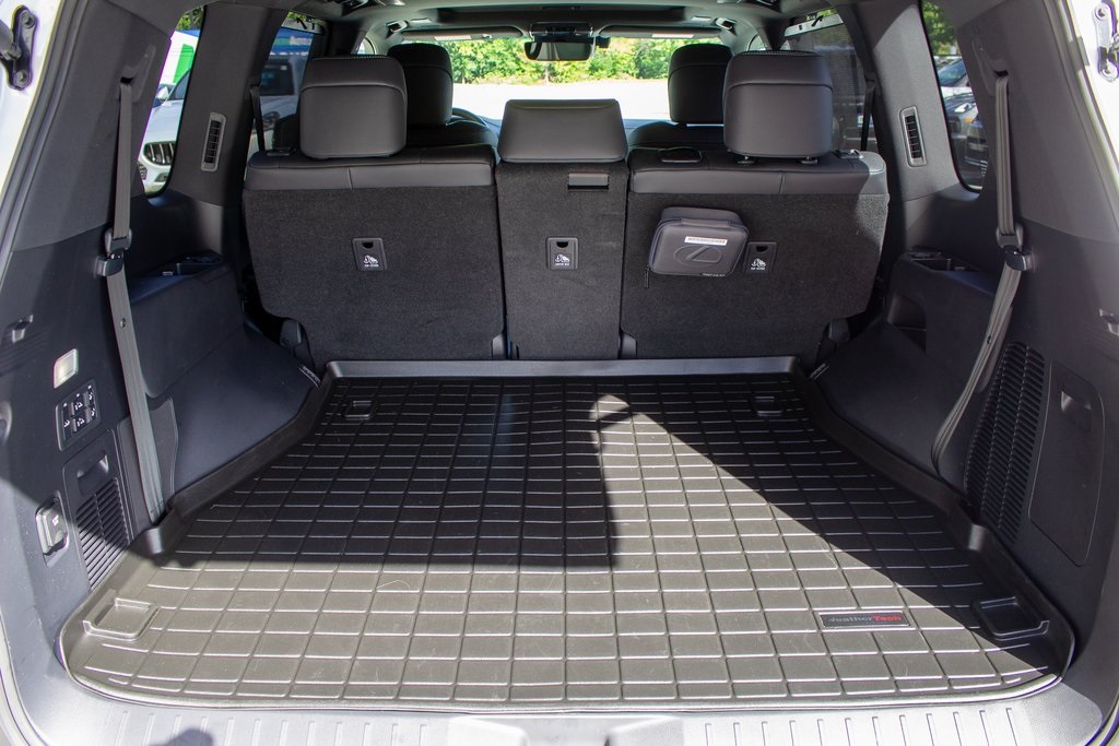 2024 Lexus LX 600 Luxury photo 23