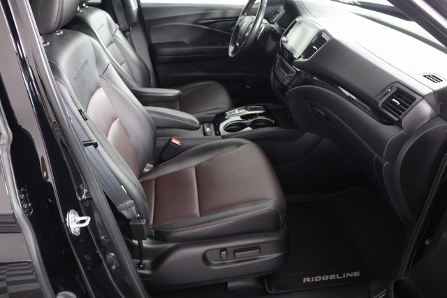 2023 Honda Ridgeline Black Edition photo 20