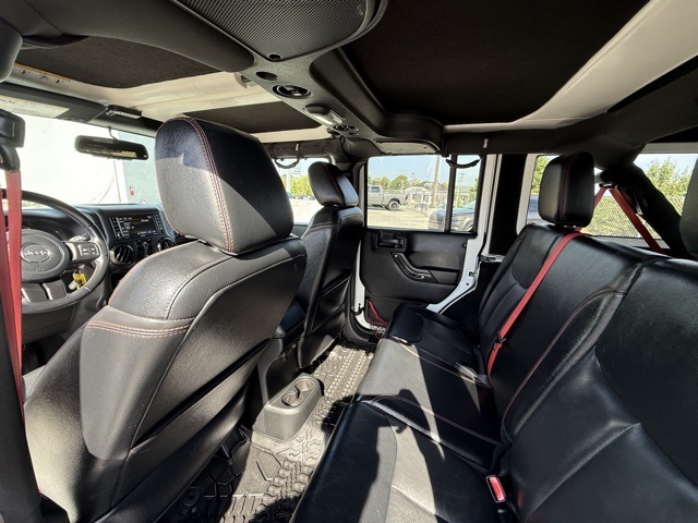 2018 Jeep Wrangler Unlimited Rubicon photo 22