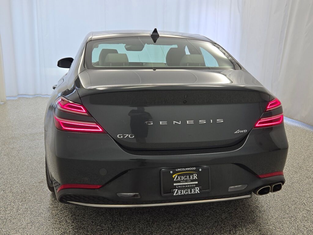 2022 Genesis G70 2.0T photo 13