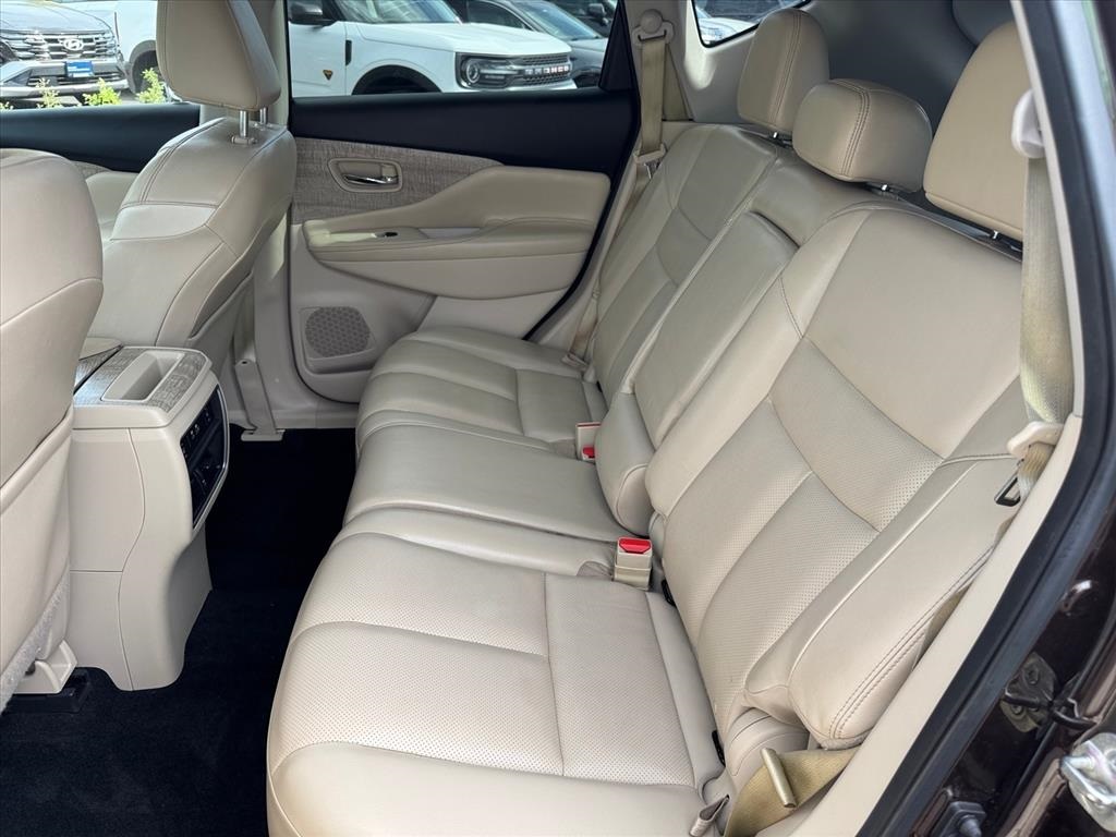 2019 Nissan Murano SL photo 9