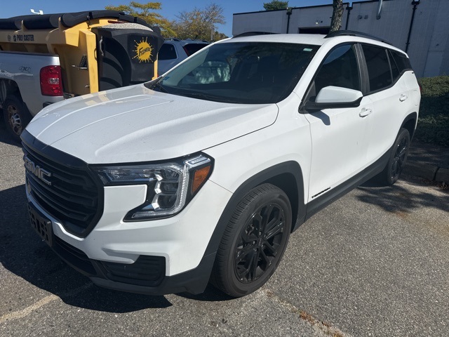 2022 Gmc Terrain SLE photo 3