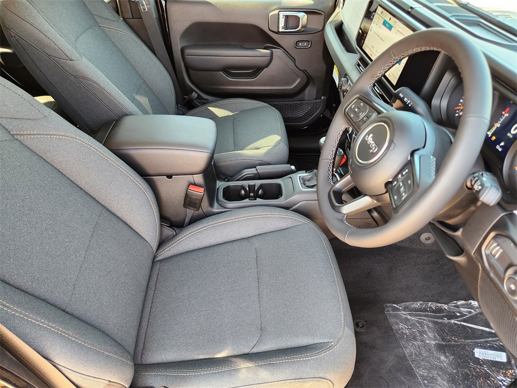 2025 Jeep Wrangler Sport RHD photo 8