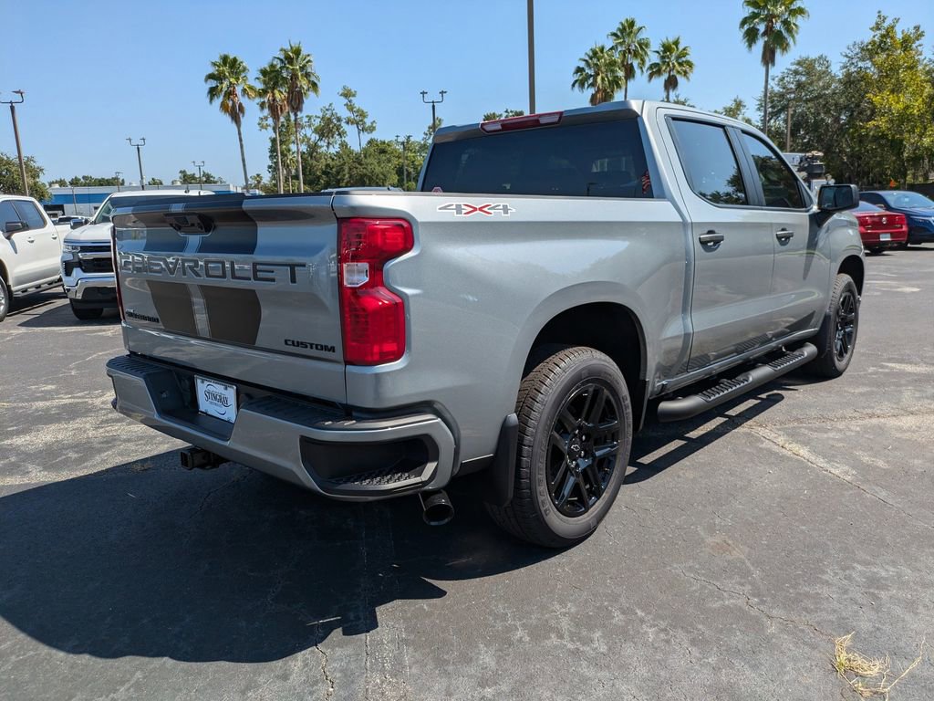 2025 Chevrolet Silverado 1500 Custom photo 4